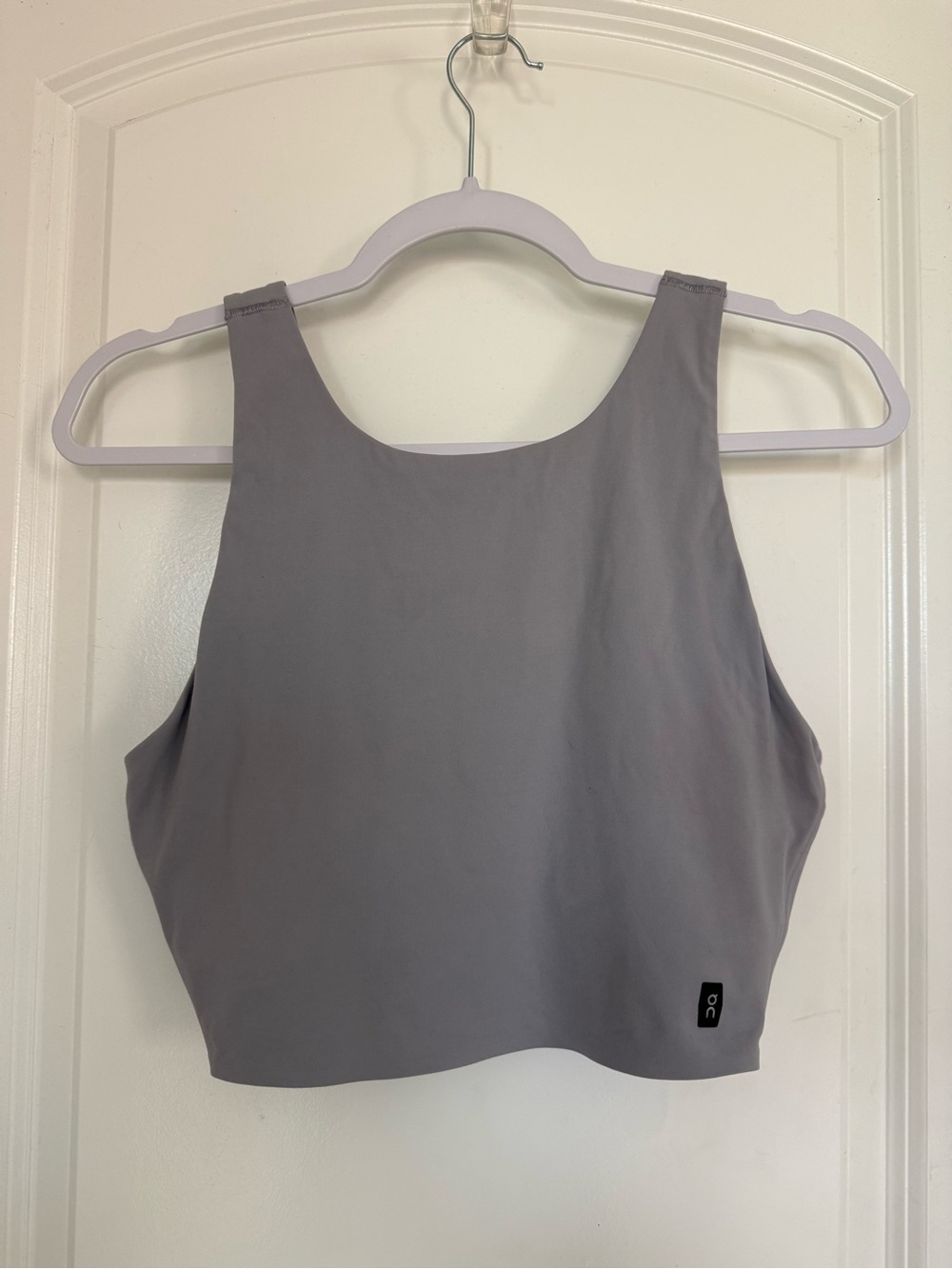 On Running Core 2-in-1 Crop Top in Light Gray